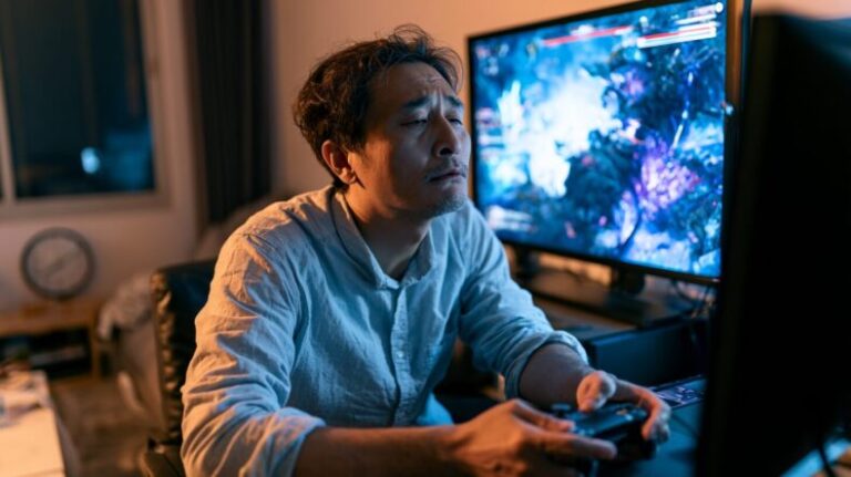 記事「NIGHTREIGNをソロで始めて気づいたこと｜急かされると、いつもの戦い方ができなくなる」のアイキャッチ画像