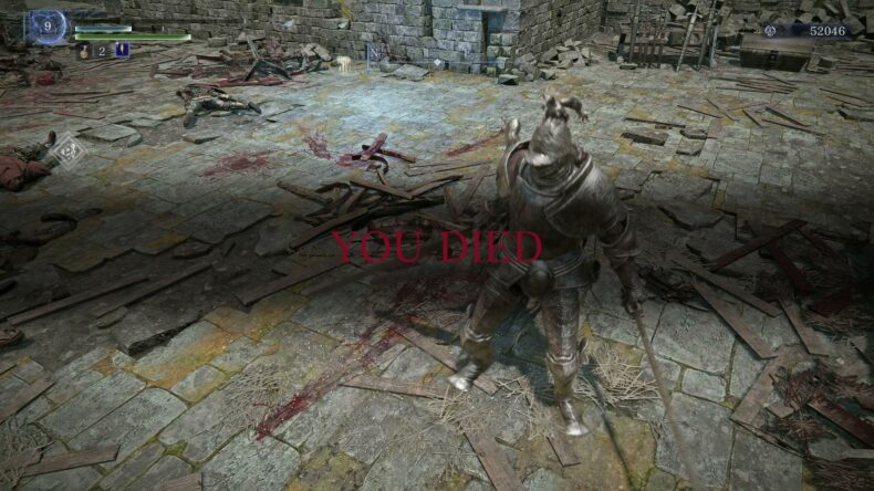 レベル9。石の床でYOU DIED。銀の板金の騎士がいる。