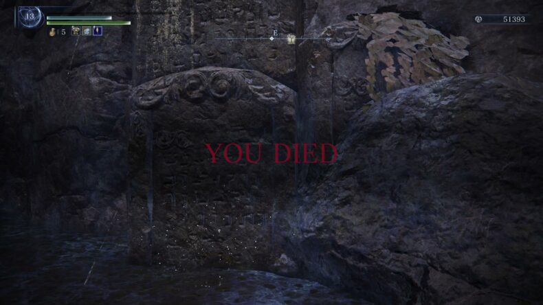 YOU DIED。ボスの名前は出ていない。レベル13。
